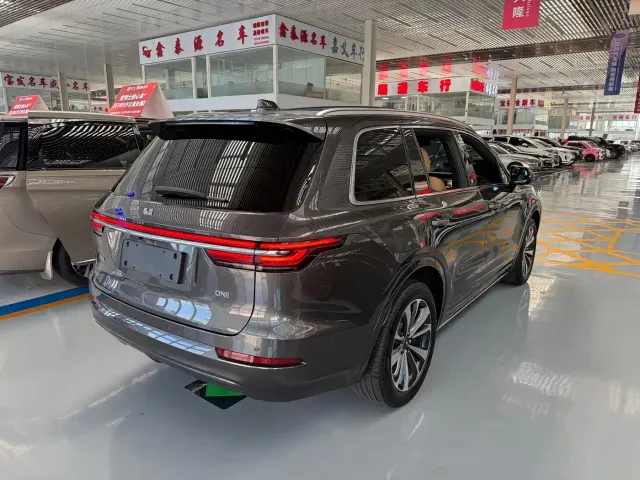 Li Auto ONE — Фото автомобиля 9
