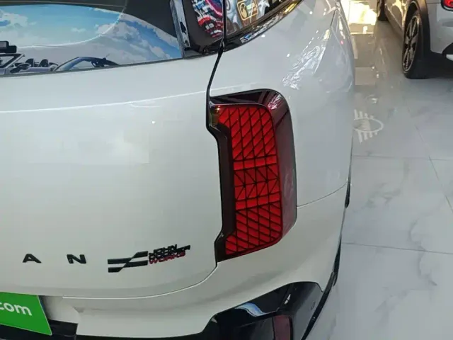 MINI JCW COUNTRYMAN — Фото автомобиля 7