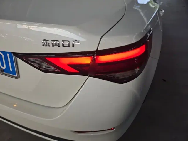 Nissan Sylphy — Фото автомобиля 7