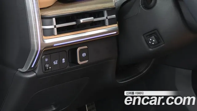 Hyundai Santa Fe MX5 — Фото автомобиля 15