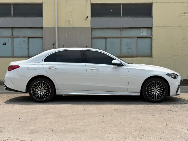 Mercedes-Benz C-Class — Фото автомобиля 4