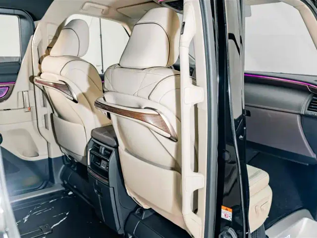 Toyota Vellfire — Фото автомобиля 23