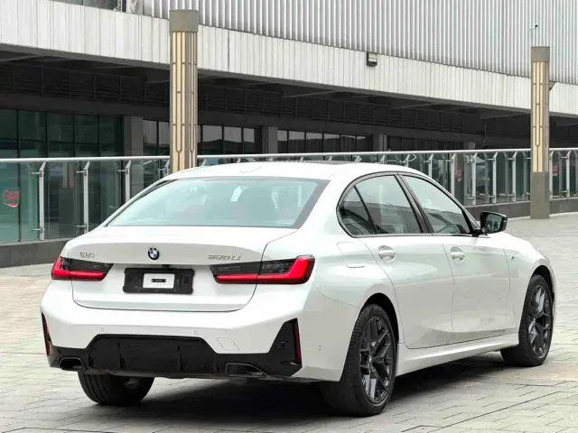 BMW 3 Series — Фото автомобиля 8
