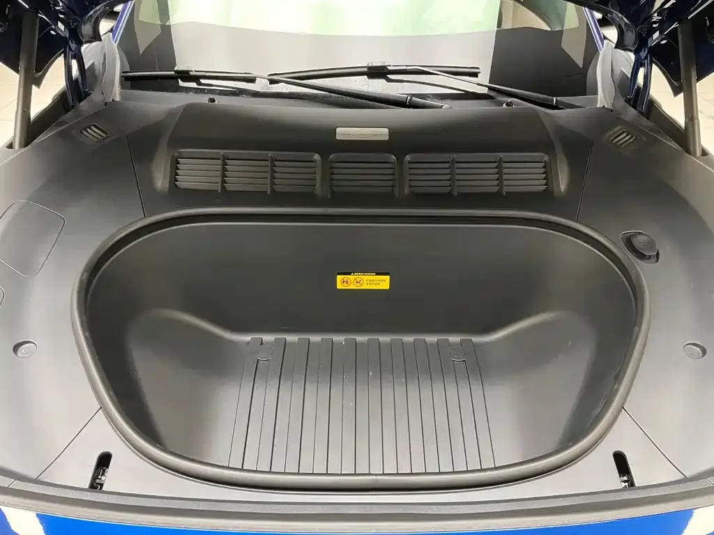 Xiaomi Auto Xiaomi YU7 2025 Ultra Long Range High Performance AWD Max Edition — Фото автомобиля 28