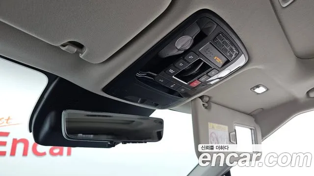Kia Carnival Generation 4 — Фото автомобиля 26