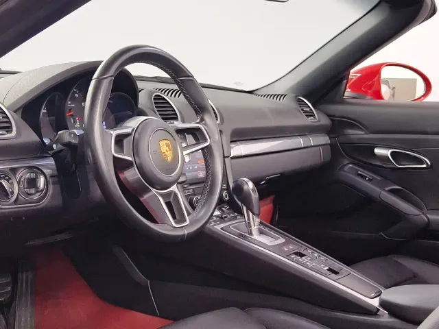 Porsche 718 — Фото автомобиля 9