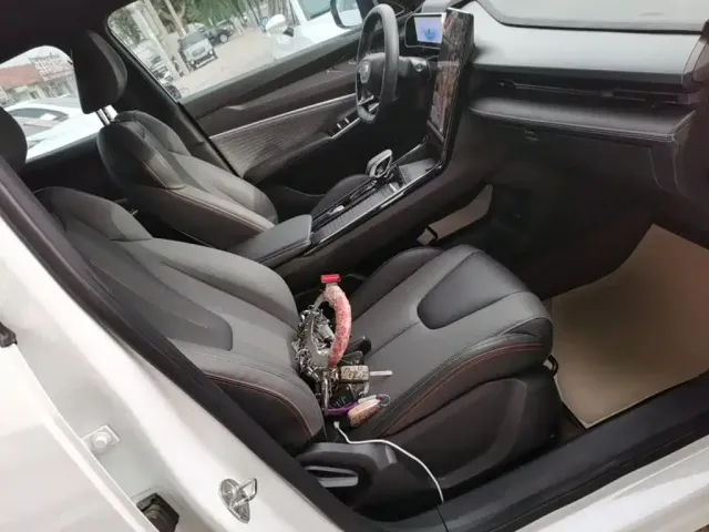 Geely Boyue 2023 Boyue COOL 1.5TD Smart Connection Edition — Фото автомобиля 24