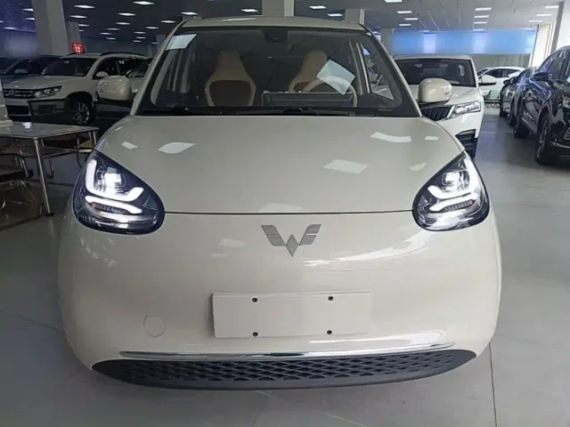 Wuling Bingo — Фото автомобиля 2