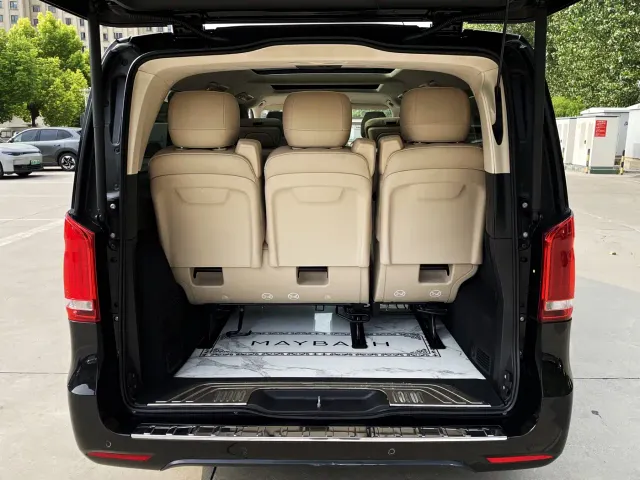 Mercedes-Benz V-Class — Фото автомобиля 18