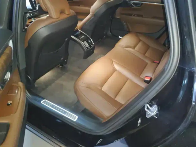 Volvo S90 — Фото автомобиля 11