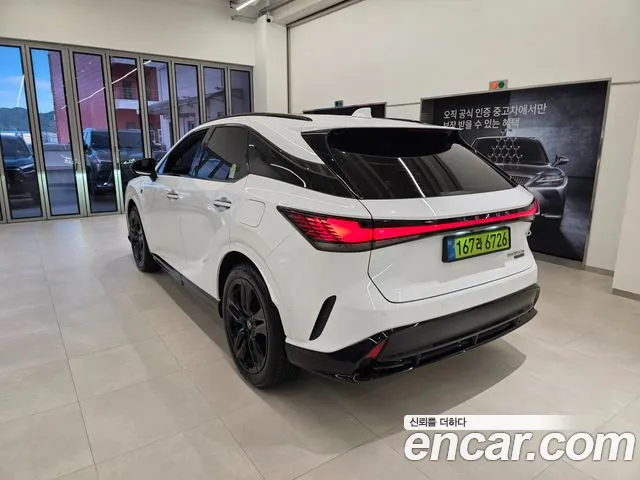 Lexus RX — Фото автомобиля 2