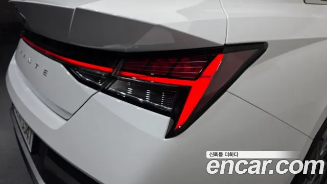 Hyundai Avante CN7 — Фото автомобиля 8