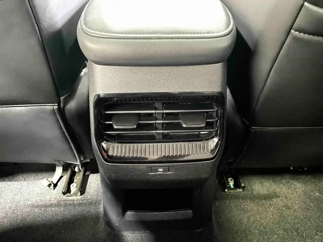 Wuling Jiachen — Фото автомобиля 15