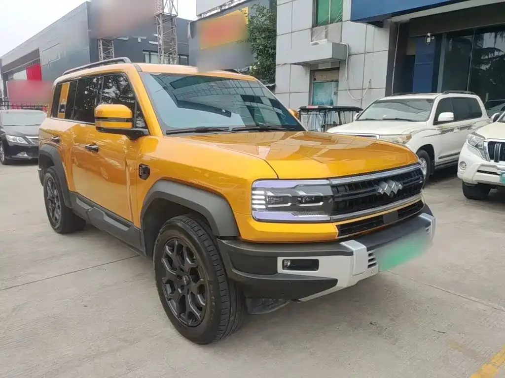 Fang Cheng Bao Leopard 5 2023 Yun Nian Flagship Edition — Фото автомобиля 3