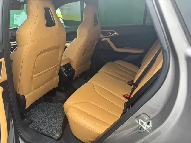 Roewe RX5 — Фото автомобиля 5