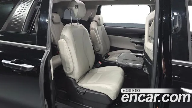 Kia Canival Carnival 4 поколение Бензин 9 мест Hi-Limousine(Спецкузов) — Фото автомобиля 12