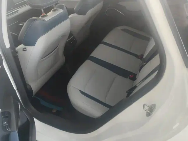 Geely Emgrand — Фото автомобиля 11