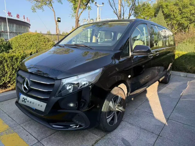 Фотография автомобиля — Mercedes-Benz Vito