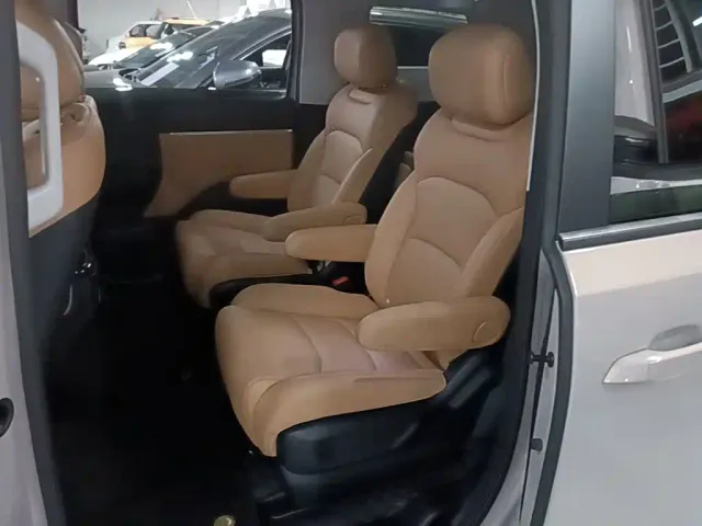 Wuling Starlight 730 — Фото автомобиля 16