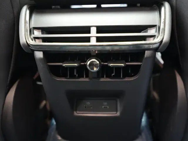 Ford Mondeo — Фото автомобиля 16
