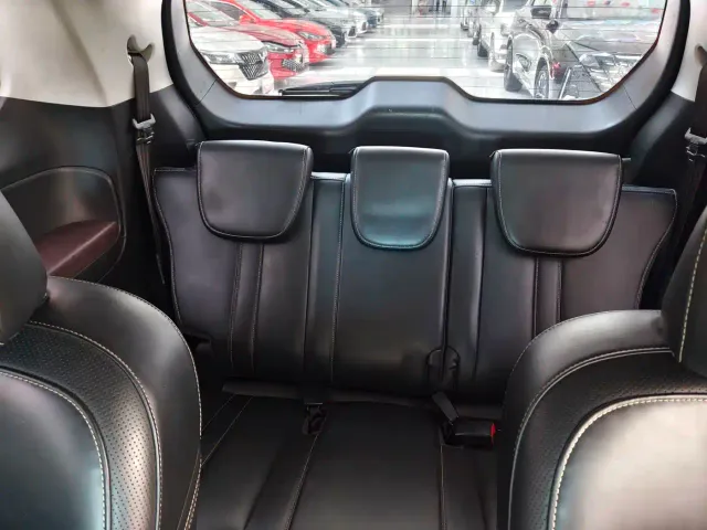 GAC Trumpchi M6 — Фото автомобиля 11