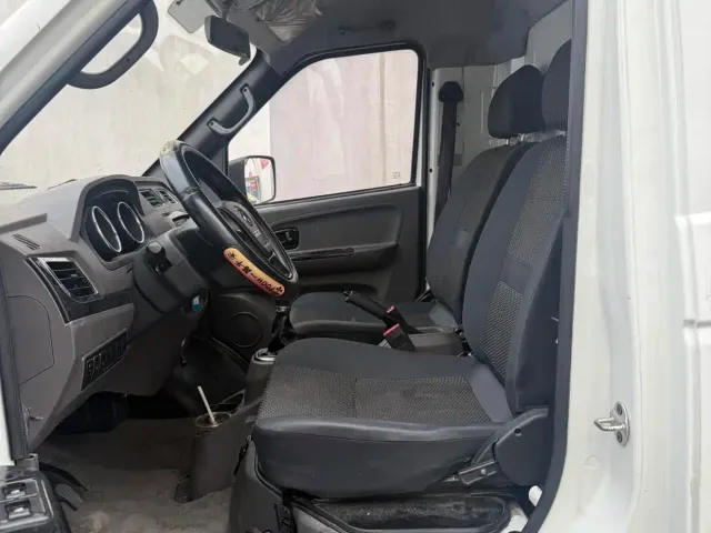 Dongfeng Yufeng Yufeng EM26 — Фото автомобиля 7