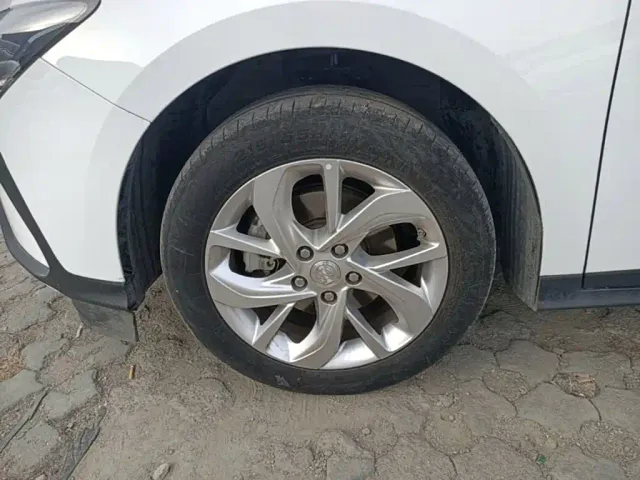 Buick Velite 6 — Фото автомобиля 22