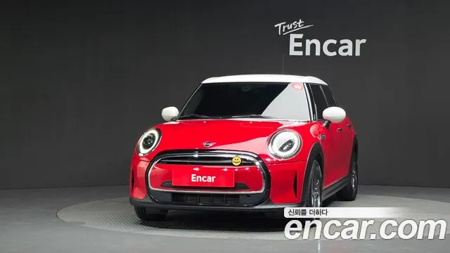 Mini Cooper Cooper 5 дверей Classic — Фото автомобиля 3