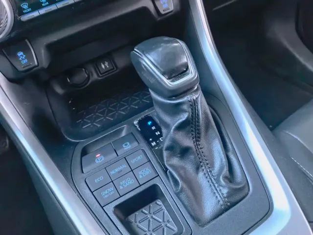 Toyota Wildlander — Фото автомобиля 16