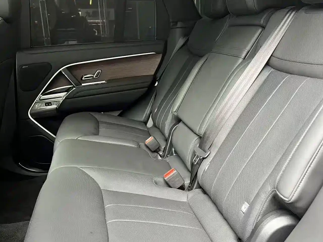 Land Rover Range Rover — Фото автомобиля 6
