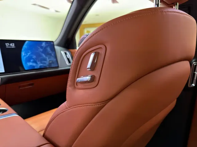 Li Auto L7 — Фото автомобиля 16