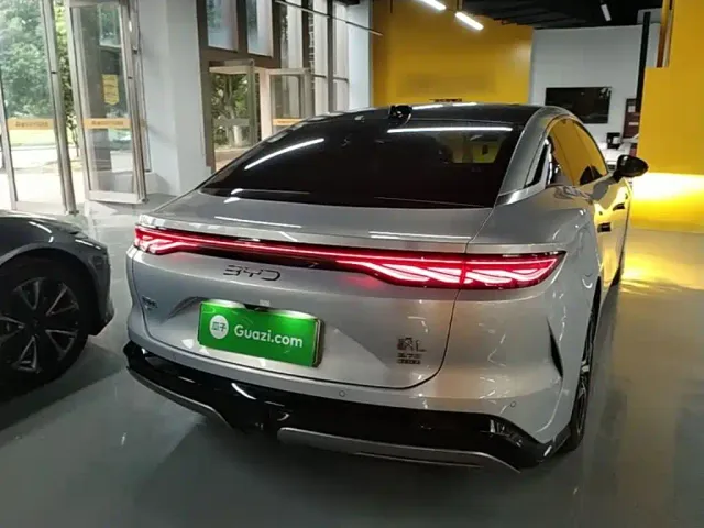 BYD Han L — Фото автомобиля 6