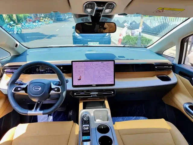 GAC Trumpchi E8 — Фото автомобиля 10