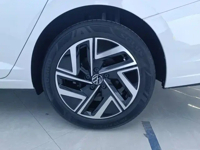 Volkswagen Sagitar — Фото автомобиля 6
