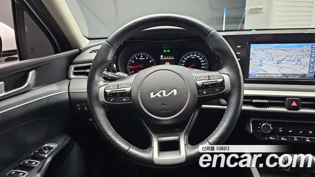 Kia K5 K5 3 поколение 2.0 LPI(Для проката) — Фото автомобиля 13