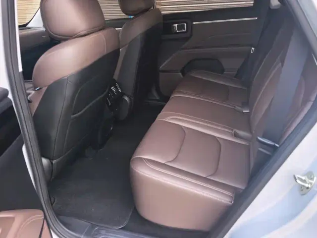 Wuling Starlight 560 — Фото автомобиля 11