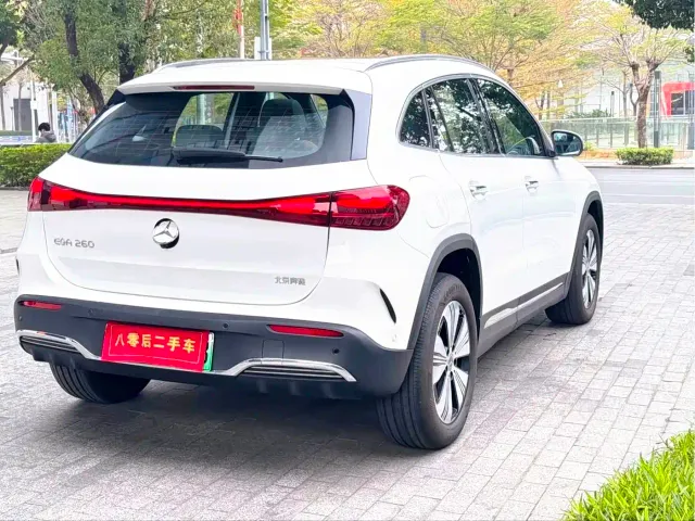 Mercedes-Benz EQA — Фото автомобиля 4