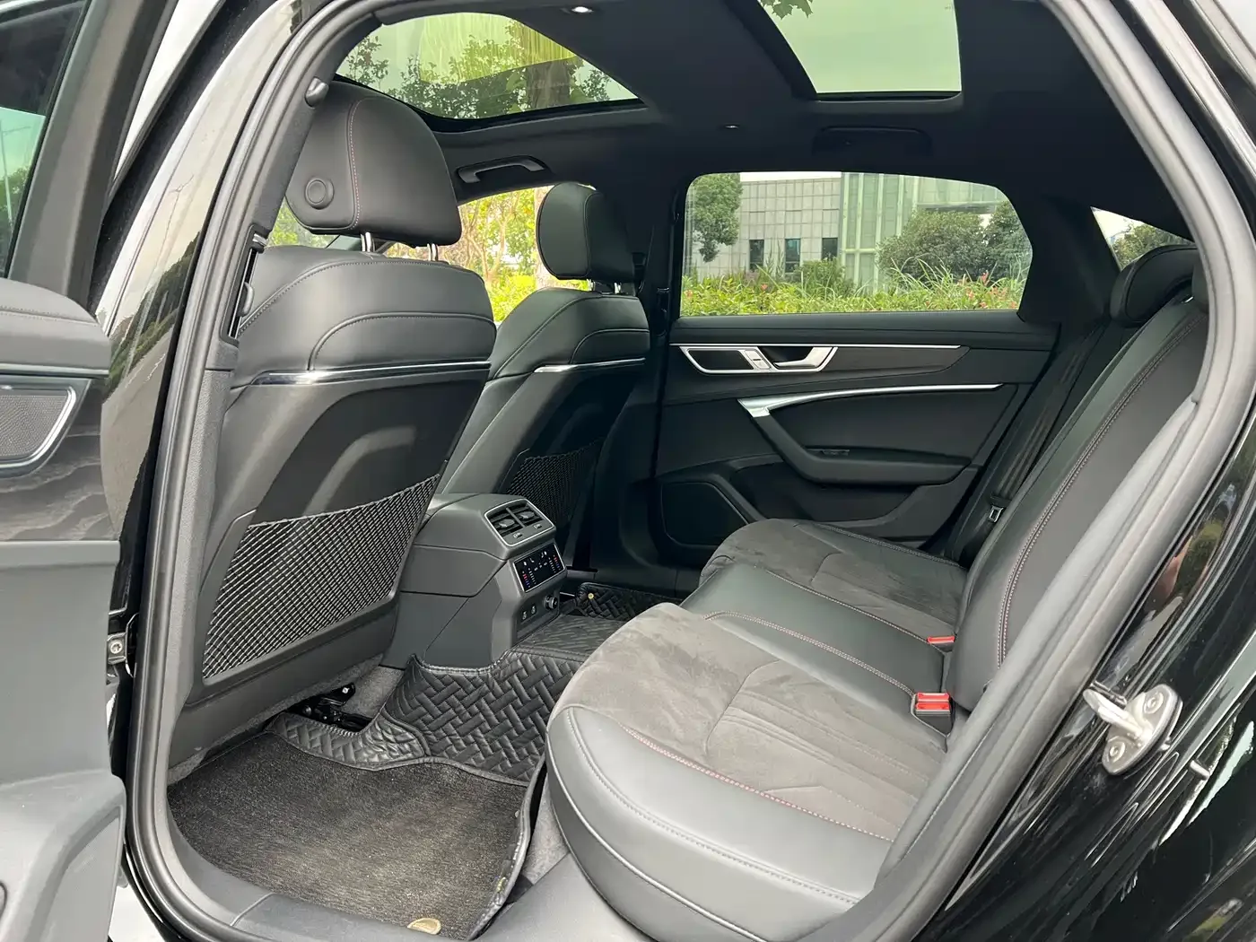 Audi Audi A6L 2024 45 TFSI quattro Premium Dynamic — Фото автомобиля 9