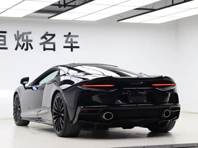 McLaren GT — Фото автомобиля 16