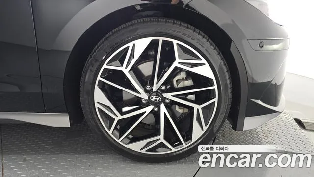 Hyundai Ioniq 6 — Фото автомобиля 6