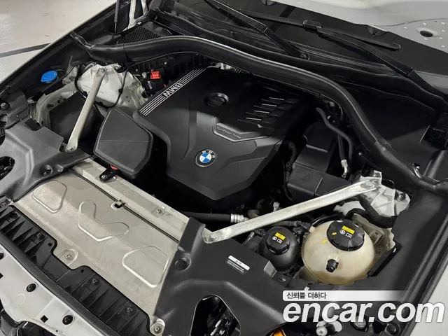 BMW X4 xDrive20i M Sport Pro — Фото автомобиля 6