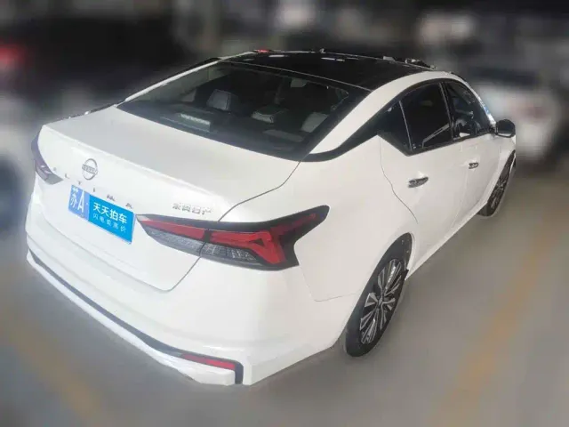 Nissan Teana — Фото автомобиля 2