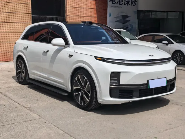Li Auto L7 — Фото автомобиля 3
