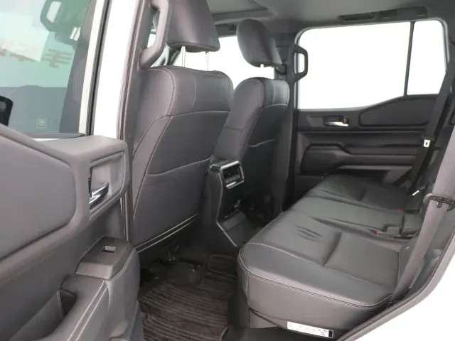 Toyota Prado — Фото автомобиля 10