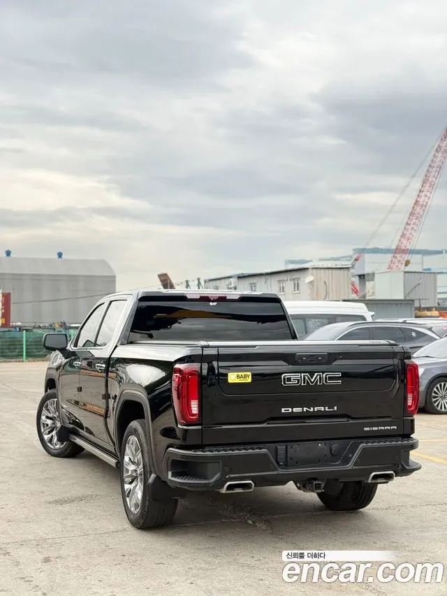GMC Sierra — Фото автомобиля 3