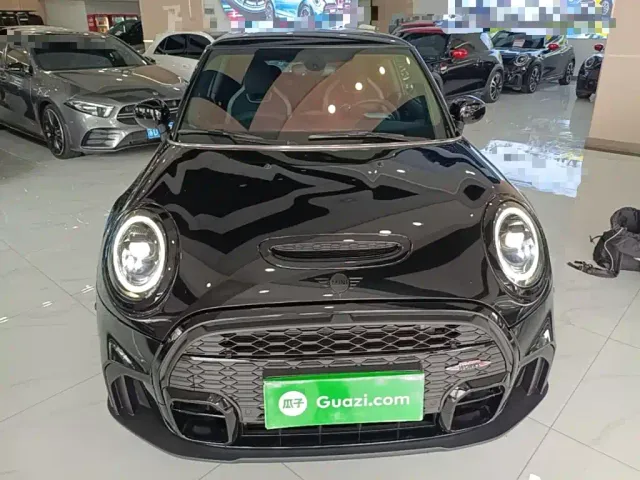 MINI Hatch — Фото автомобиля 2
