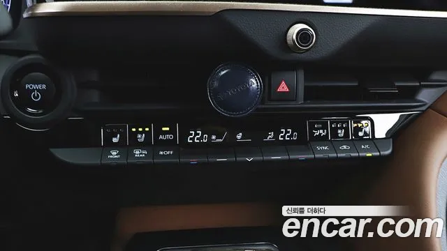 Toyota Crown — Фото автомобиля 11