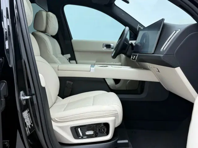Li Auto L7 — Фото автомобиля 23