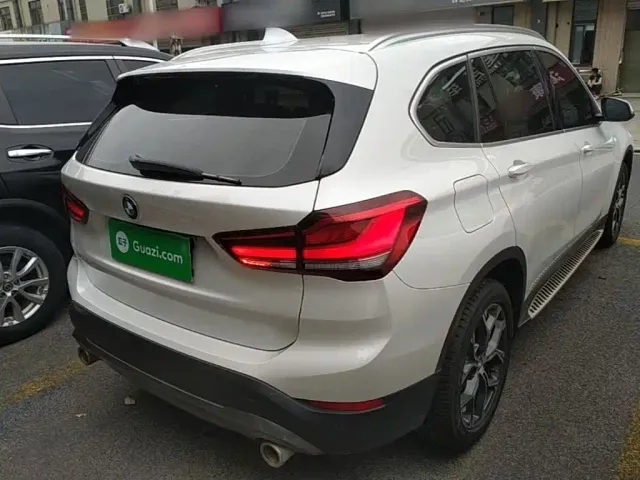 BMW X1 — Фото автомобиля 6