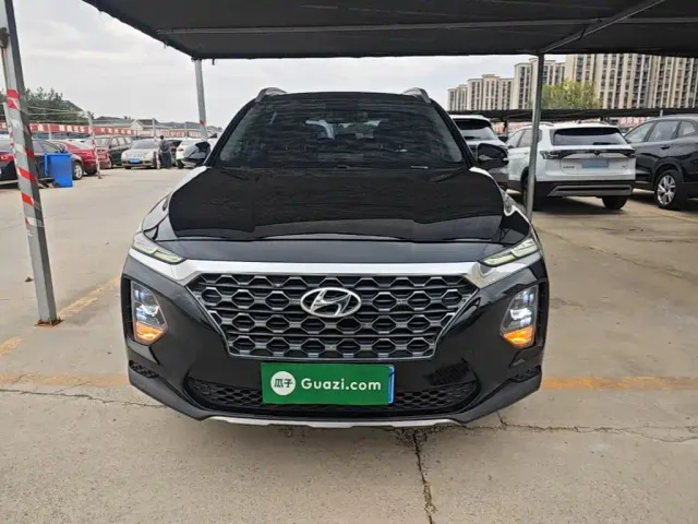 Hyundai Santa Fe — Фото автомобиля 2